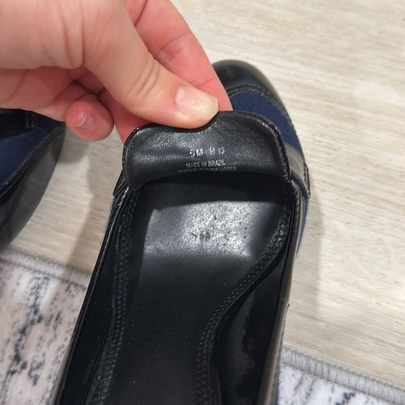 Tory Burch closed toe Navy Blue and black heels business wear acadamia - Picture 6 of 6